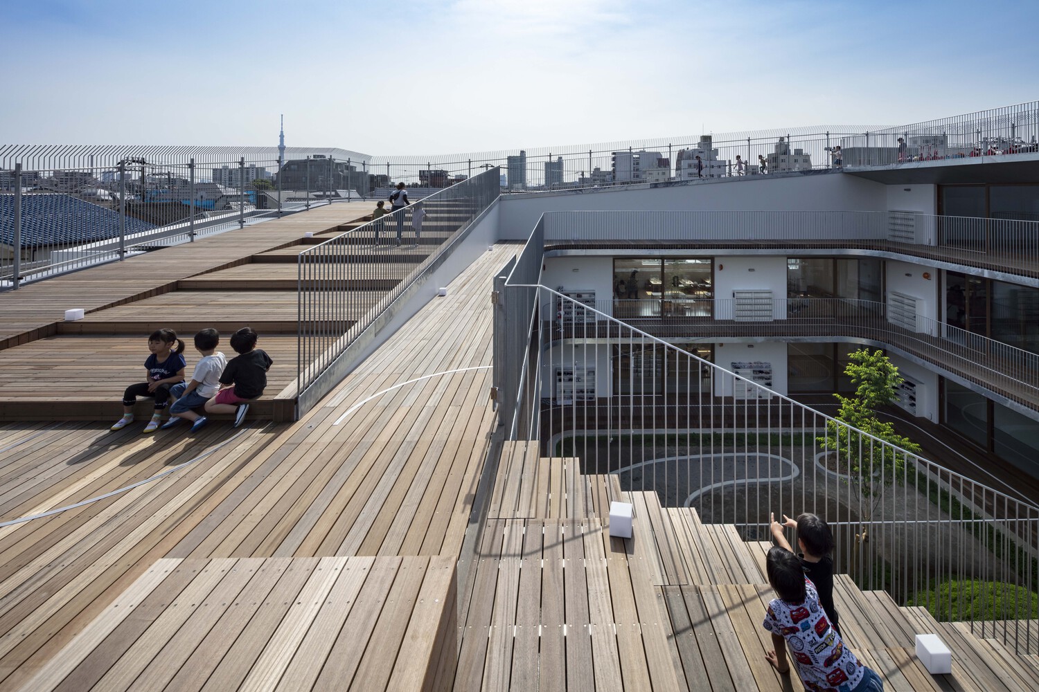 hn10-tiered-terrace-to-the-rooftop.jpg